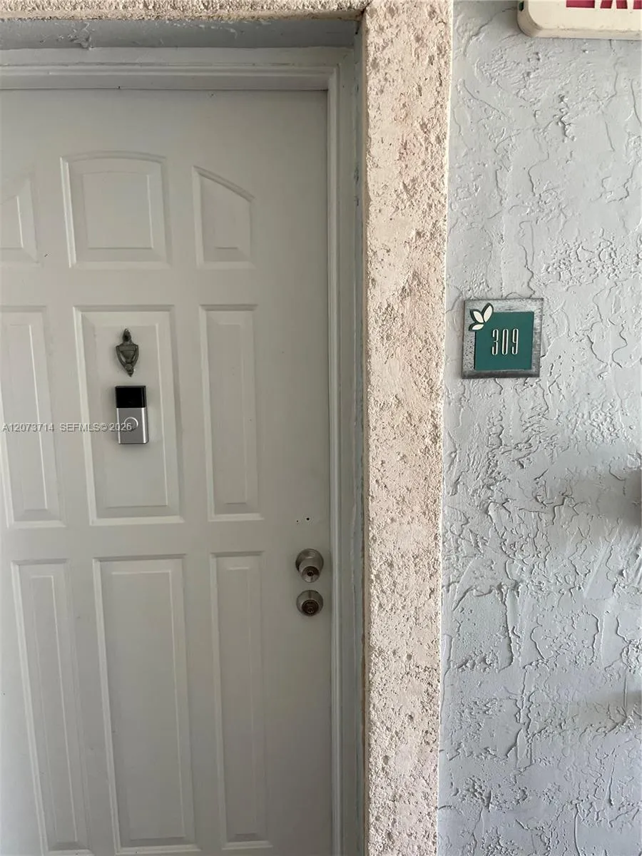 8500 SW 212th St #309 Cutler Bay, FL 33189
