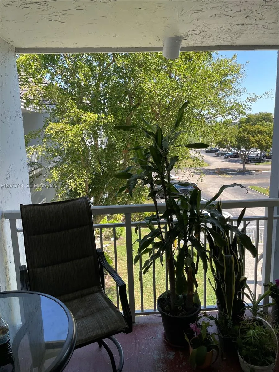 8500 SW 212th St #309 Cutler Bay, FL 33189