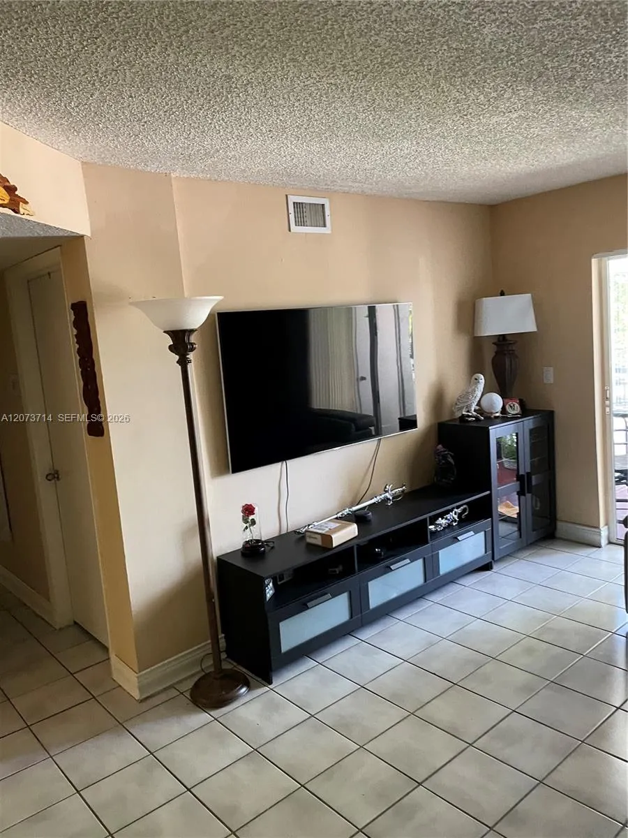 8500 SW 212th St #309 Cutler Bay, FL 33189