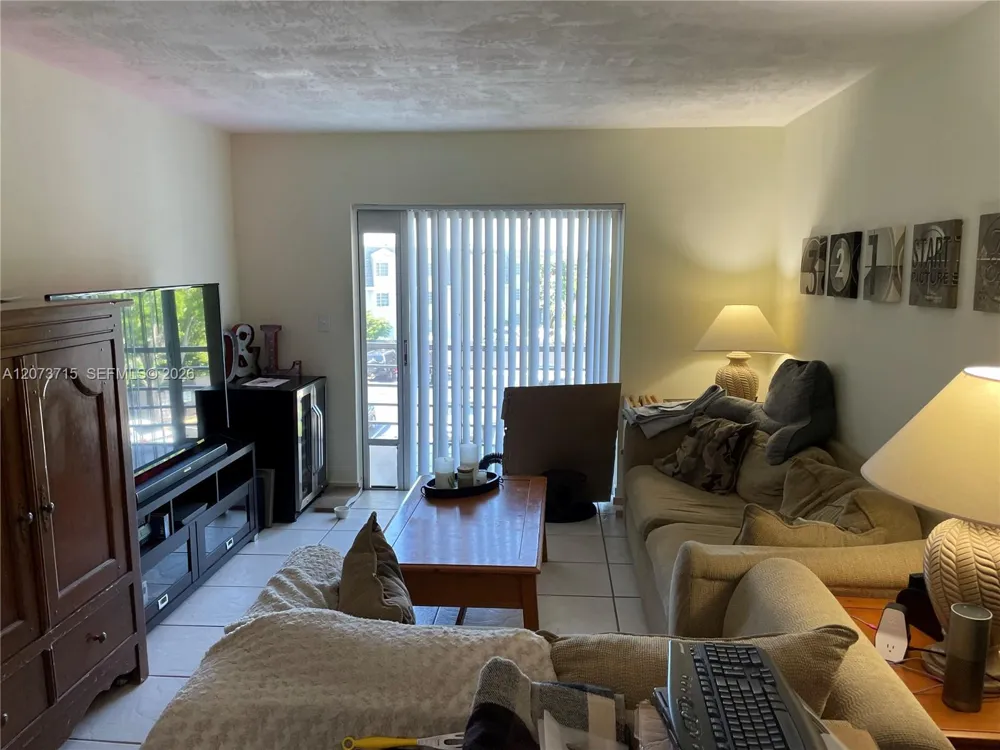 15888 SW 95th Ave #308 Miami, FL 33157