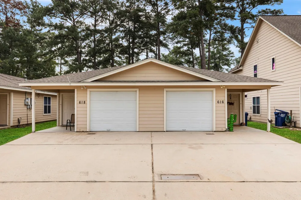 616 Foster Street Tomball, TX 77375