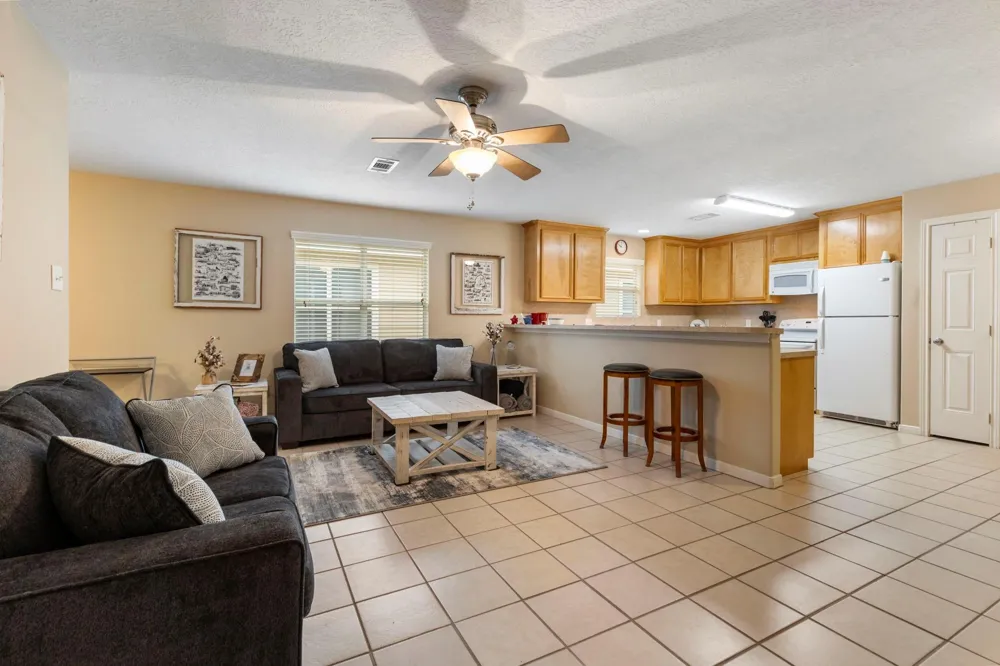 616 Foster Street Tomball, TX 77375