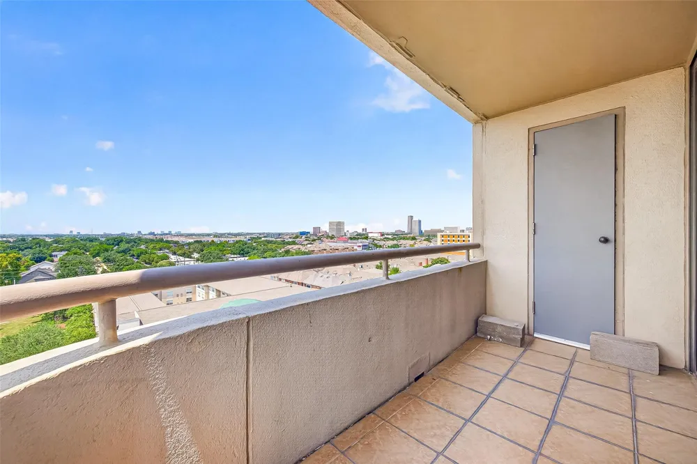3525 Sage Road #1116 Houston, TX 77056