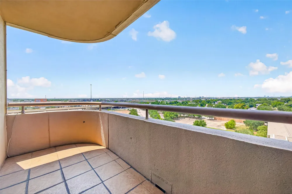 3525 Sage Road #1116 Houston, TX 77056