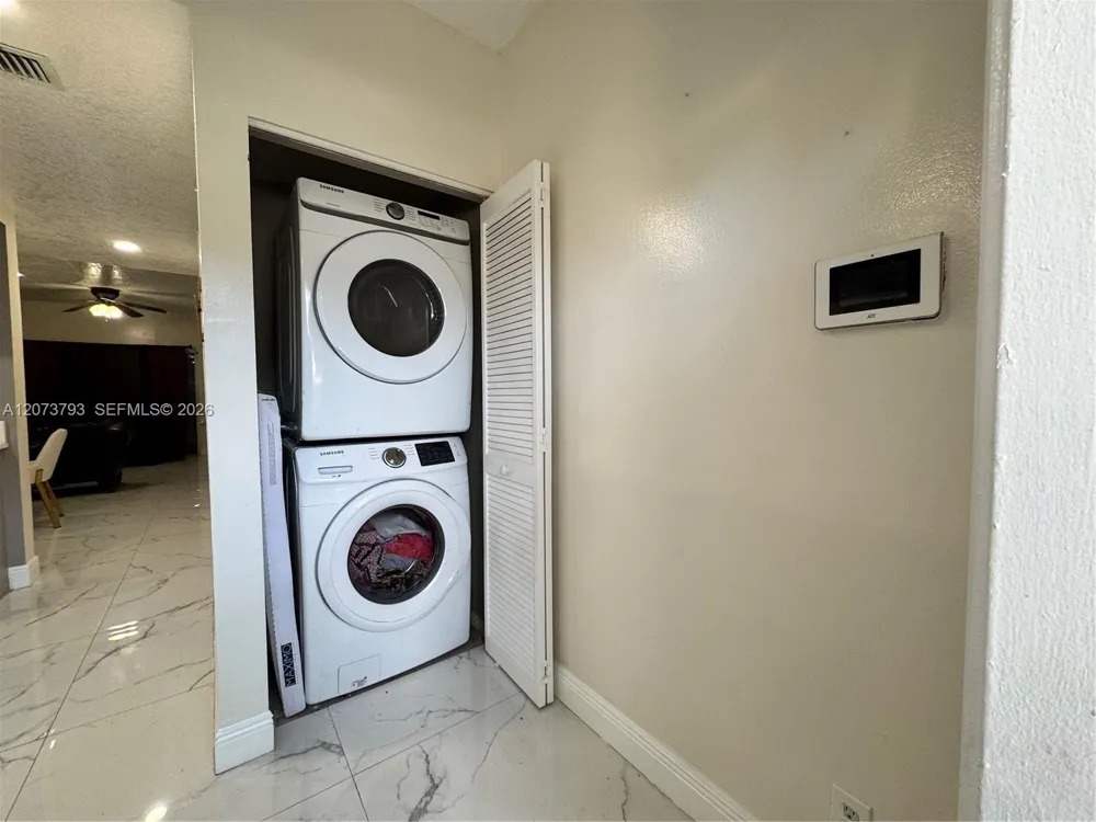 5512 Pageant Pl Margate, FL 33063