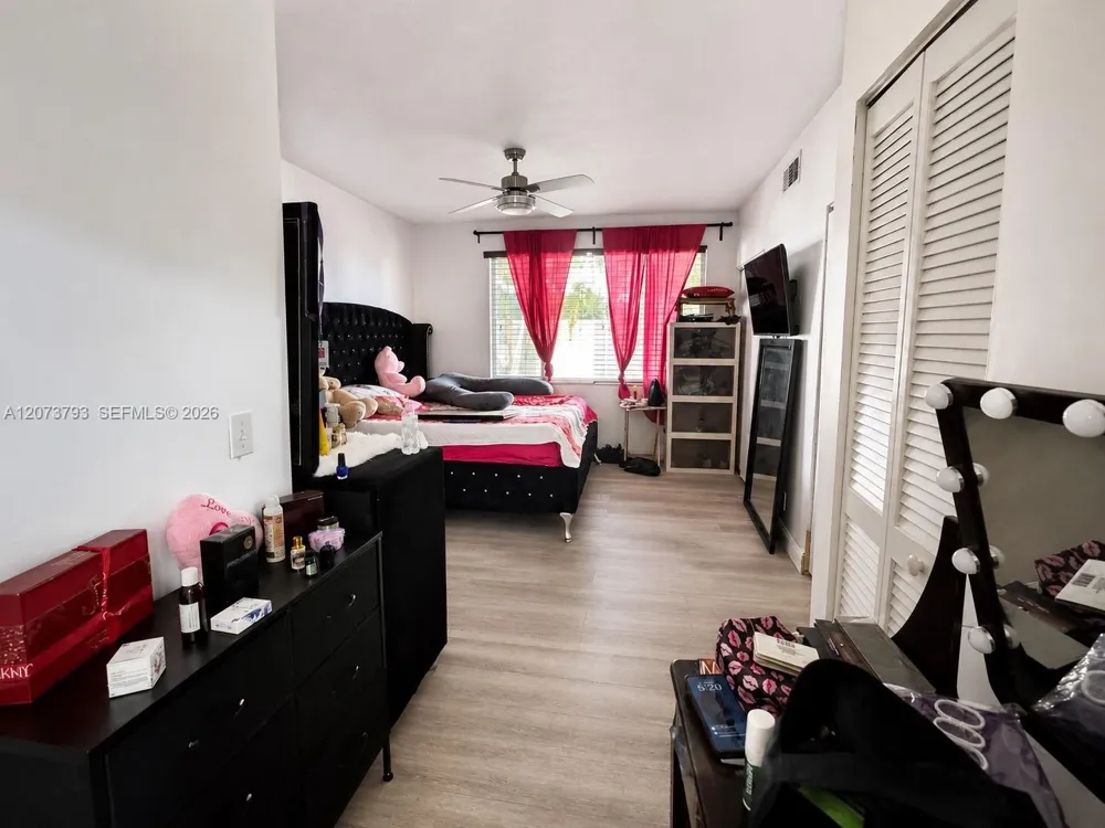 5512 Pageant Pl Margate, FL 33063