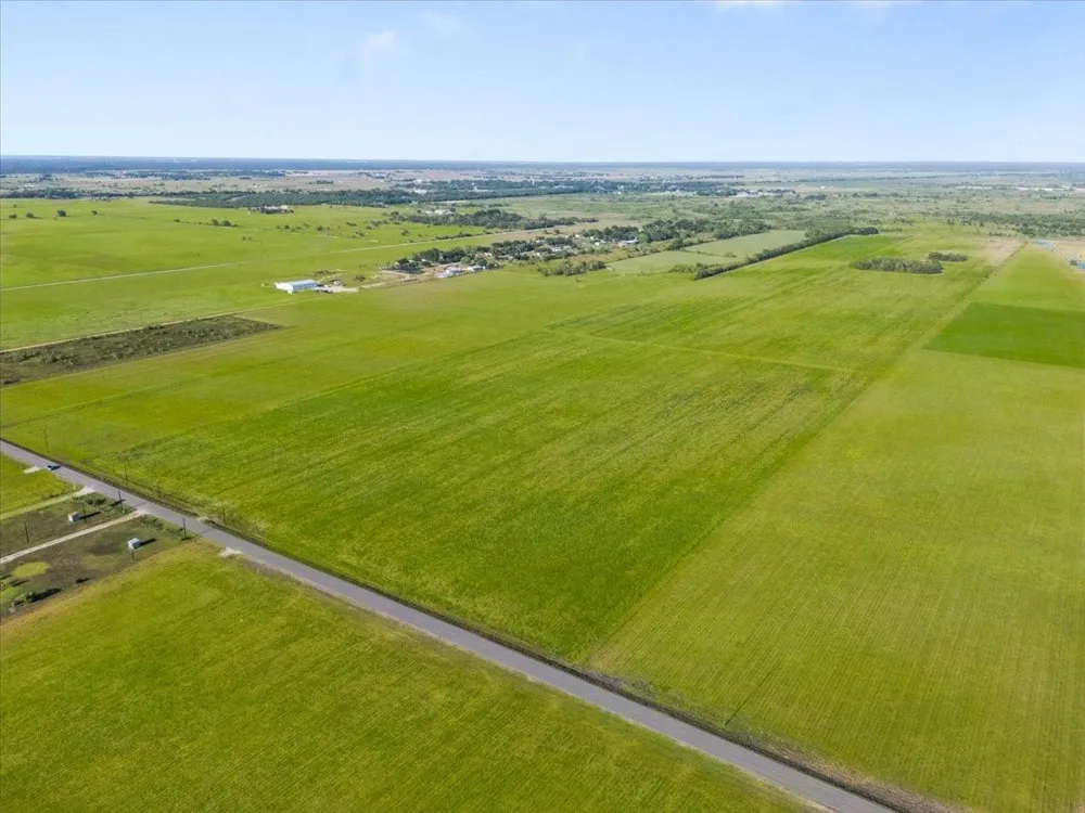 16020 Fm 1489 Road Wallis, TX 77485