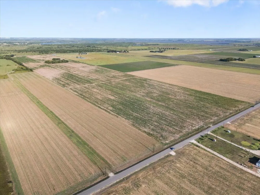16020 Fm 1489 Road Wallis, TX 77485