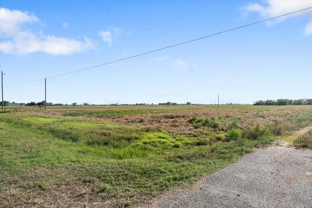 16020 Fm 1489 Road Wallis, TX 77485