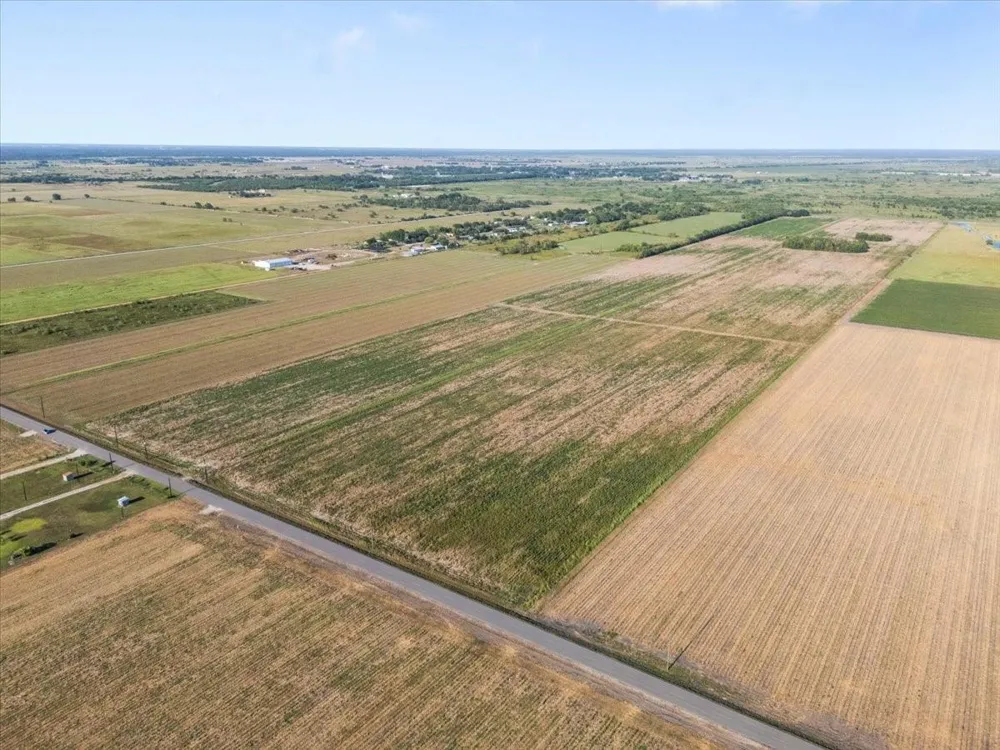 16020 Fm 1489 Road Wallis, TX 77485
