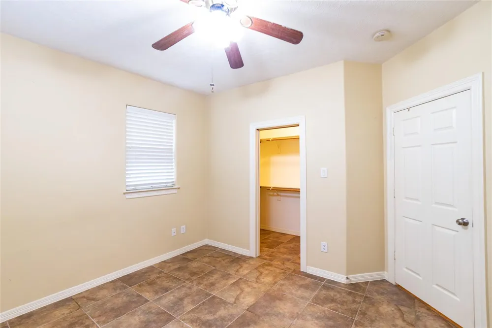 1107 Du Barry Lane Houston, TX 77018