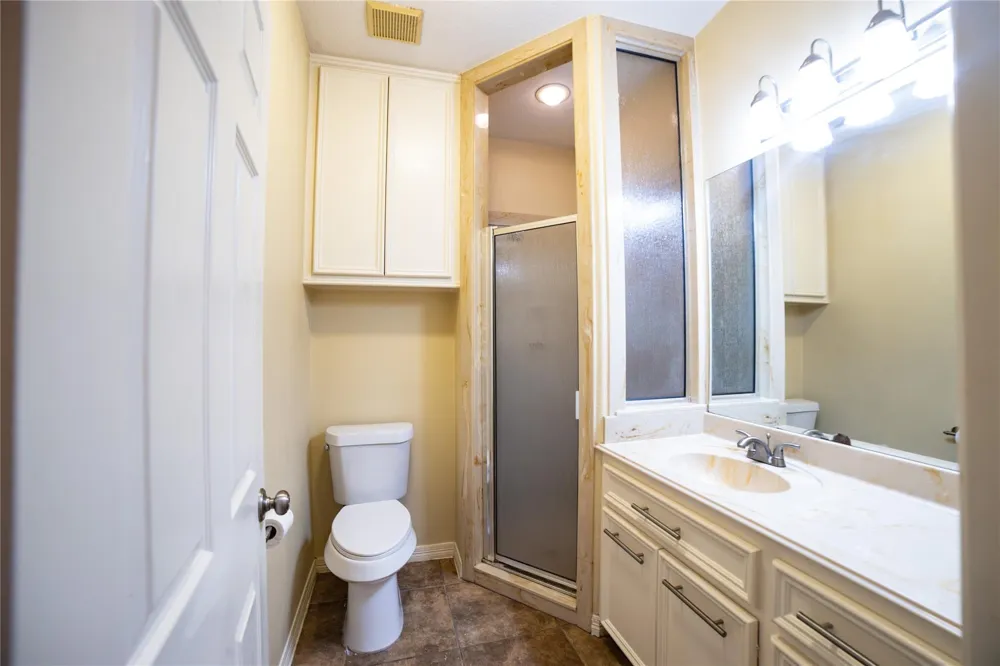 1107 Du Barry Lane Houston, TX 77018