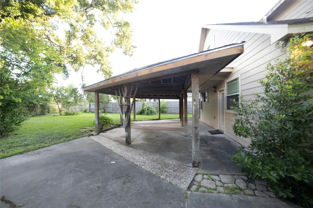 1107 Du Barry Lane Houston, TX 77018