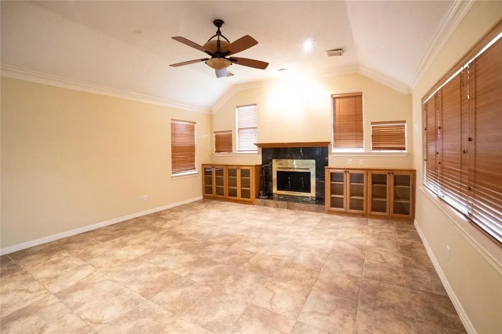 1107 Du Barry Lane Houston, TX 77018