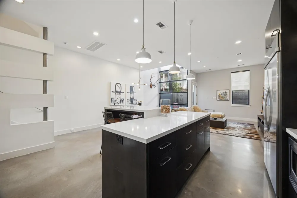 6504 Rodrigo Street #B Houston, TX 77007