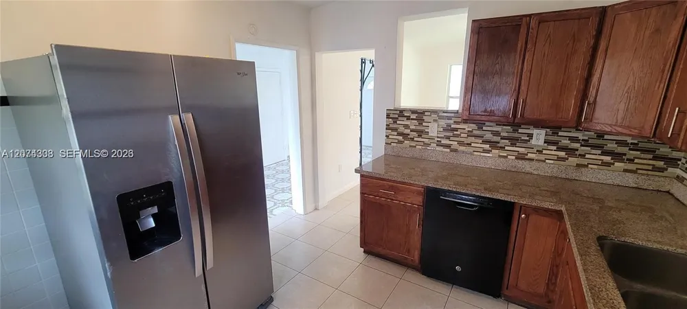 4100 SW 36th West Park, FL 33023