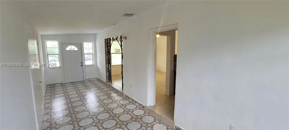 4100 SW 36th West Park, FL 33023