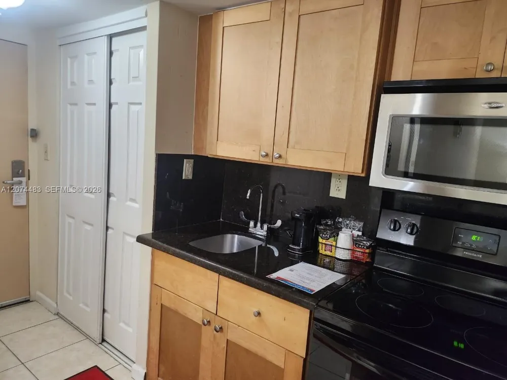 19201 Collins Ave #1028 Sunny Isles Beach, FL 33160