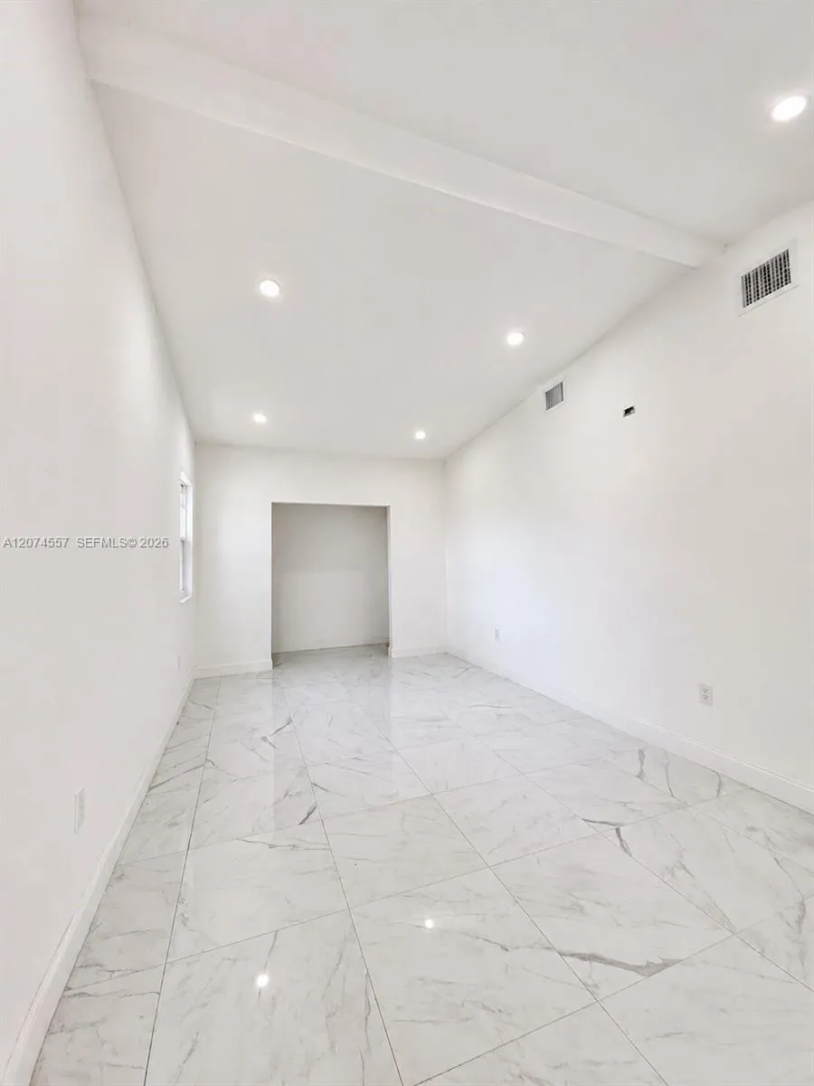 980 NW 13th St Homestead, FL 33030