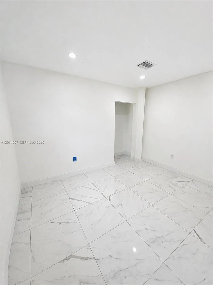 980 NW 13th St Homestead, FL 33030