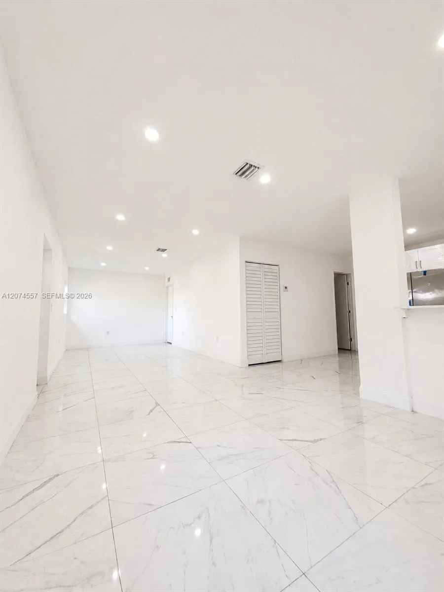 980 NW 13th St Homestead, FL 33030