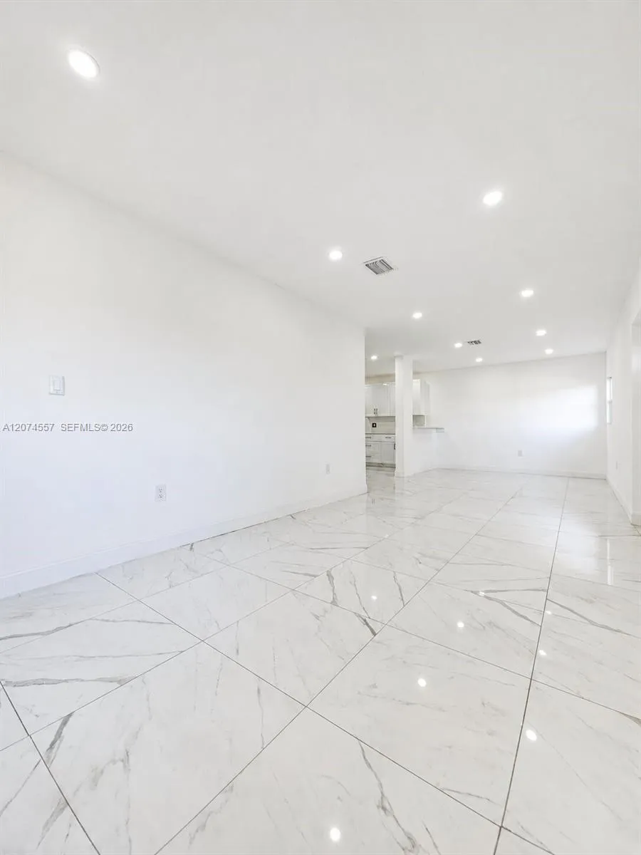 980 NW 13th St Homestead, FL 33030