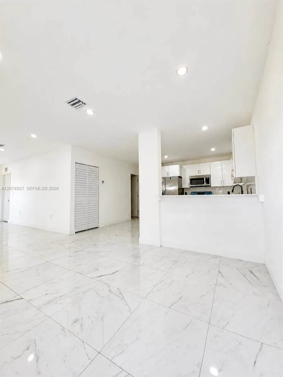 980 NW 13th St Homestead, FL 33030