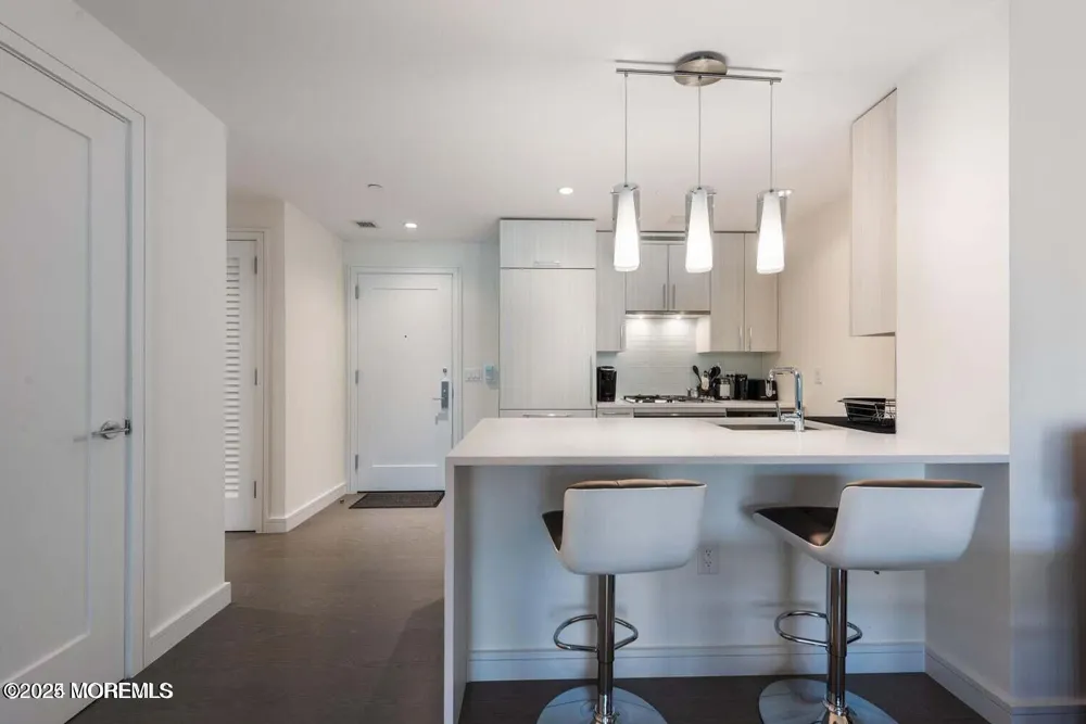 15 Morris Avenue #308 Long Branch, NJ 07740