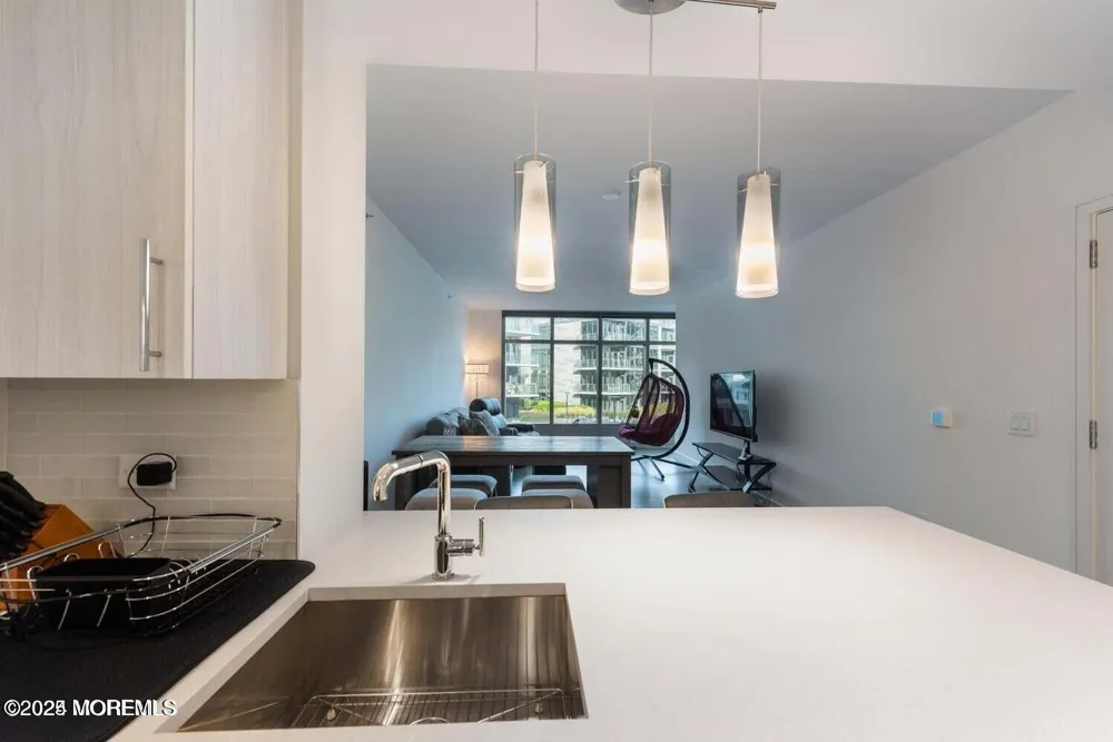 15 Morris Avenue #308 Long Branch, NJ 07740