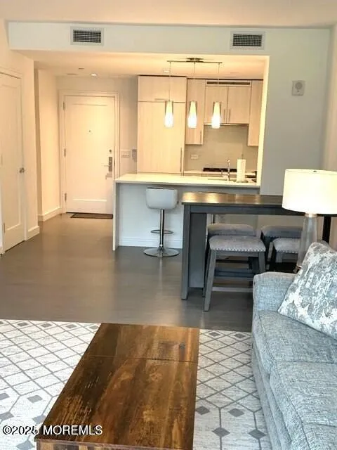 15 Morris Avenue #308 Long Branch, NJ 07740