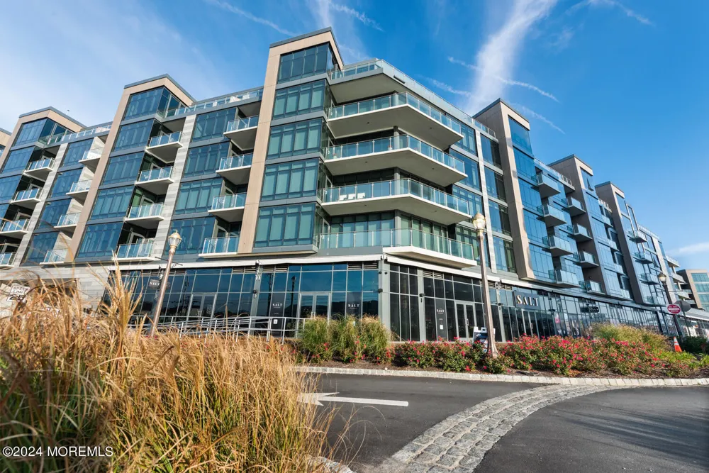 15 Morris Avenue #308 Long Branch, NJ 07740