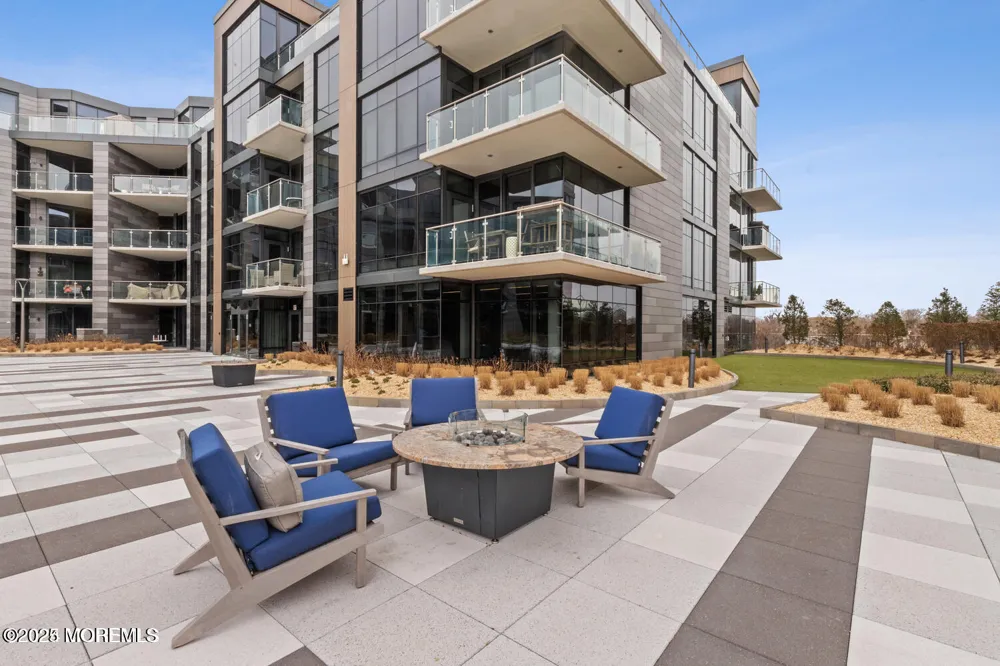 15 Morris Avenue #308 Long Branch, NJ 07740