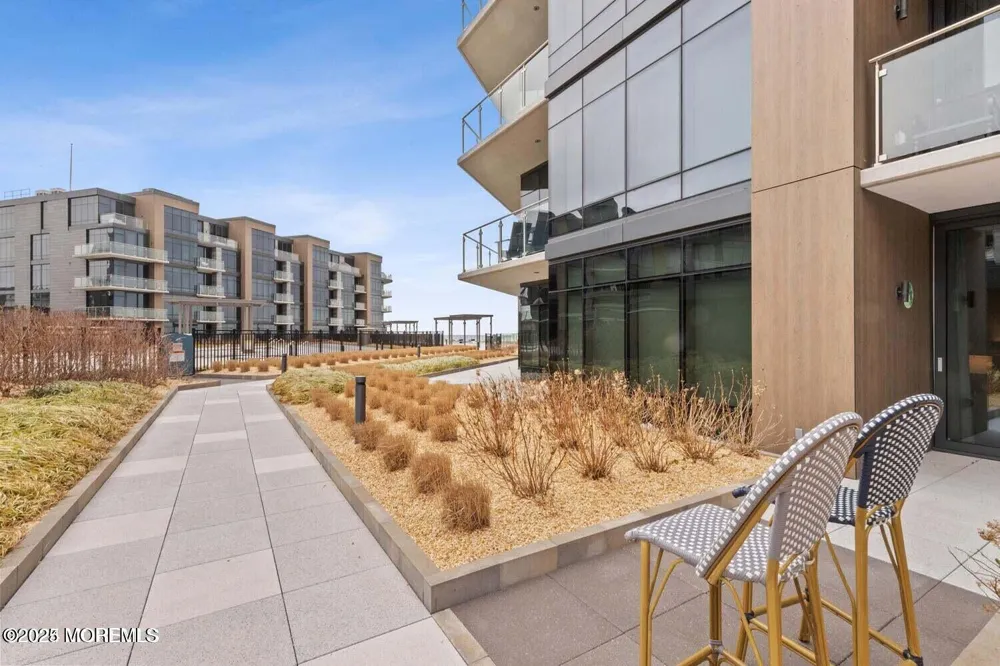 15 Morris Avenue #308 Long Branch, NJ 07740