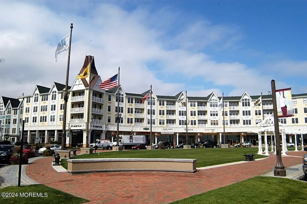 15 Morris Avenue #308 Long Branch, NJ 07740