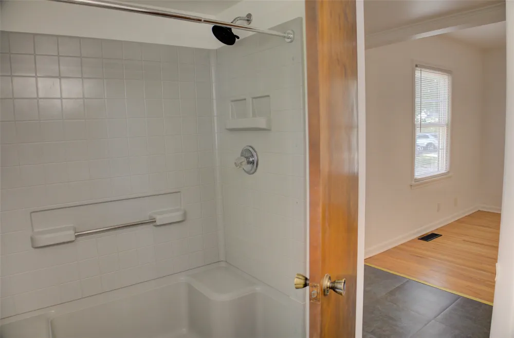 3915 E 34th Street Tulsa, OK 74135