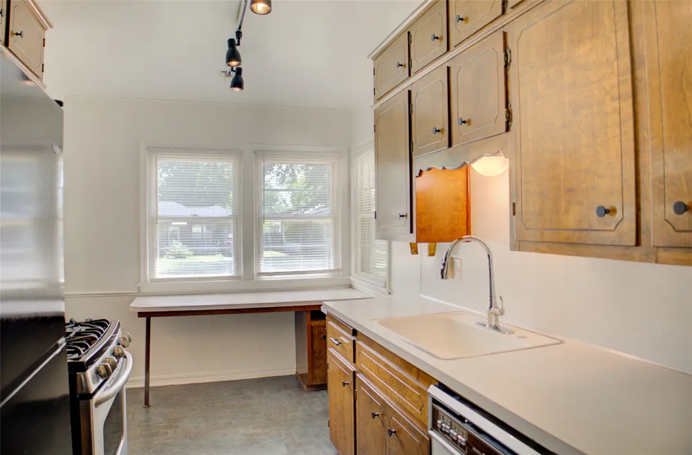 3915 E 34th Street Tulsa, OK 74135