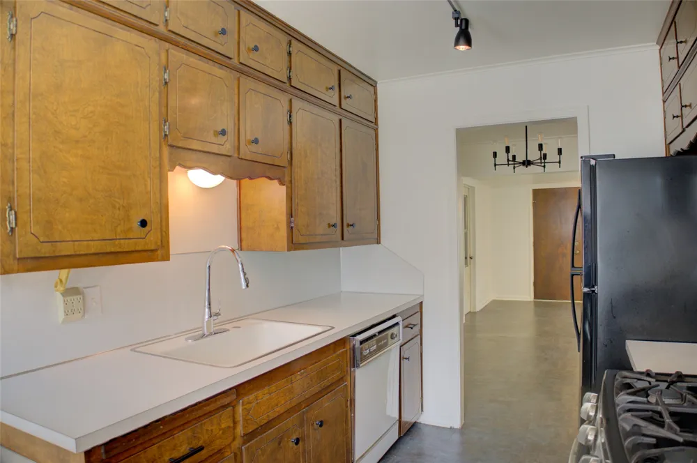 3915 E 34th Street Tulsa, OK 74135