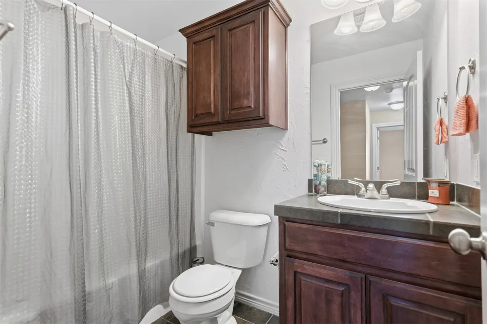 4702 Lake Shore Drive Ardmore, OK 73401