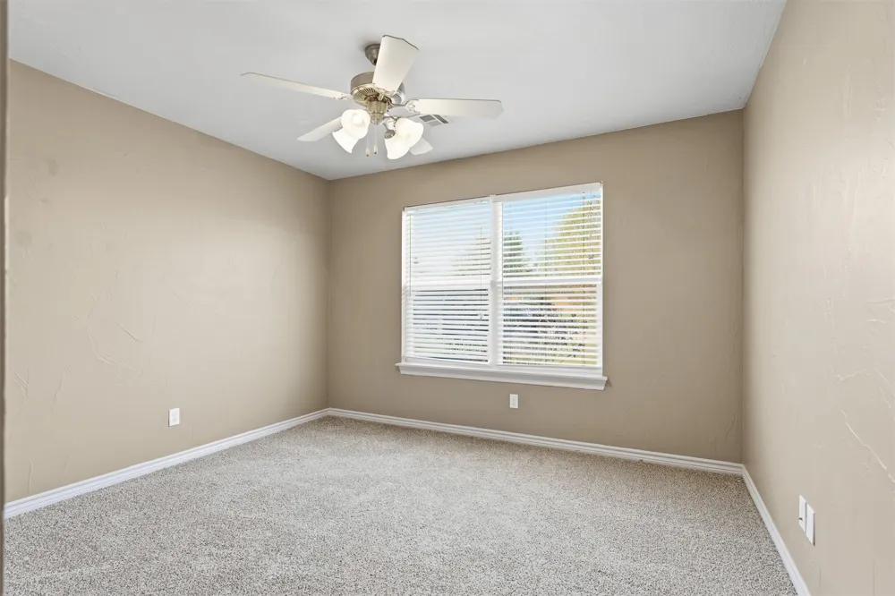4702 Lake Shore Drive Ardmore, OK 73401