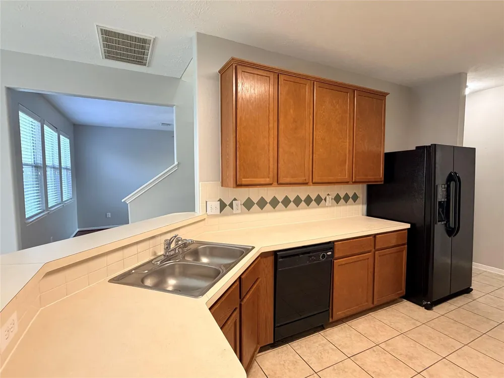4531 Park Trail Lane Pasadena, TX 77505