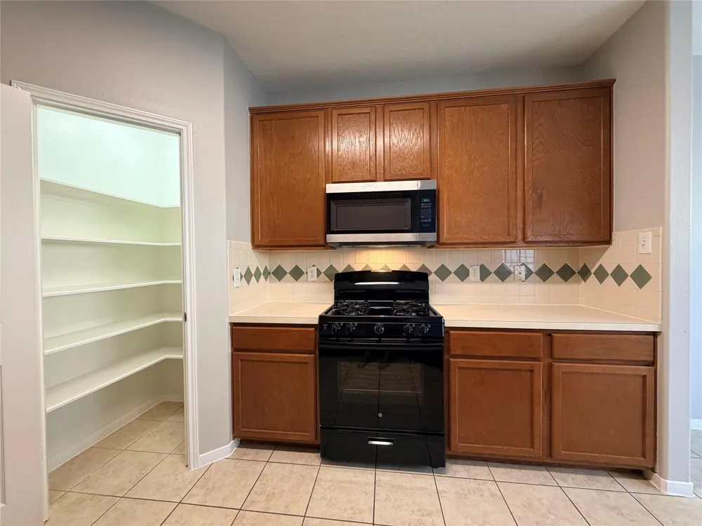 4531 Park Trail Lane Pasadena, TX 77505