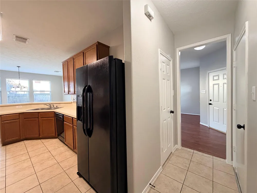 4531 Park Trail Lane Pasadena, TX 77505