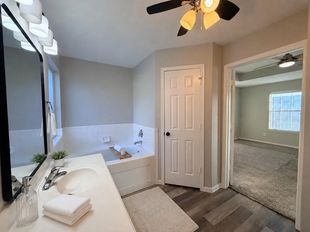 4531 Park Trail Lane Pasadena, TX 77505