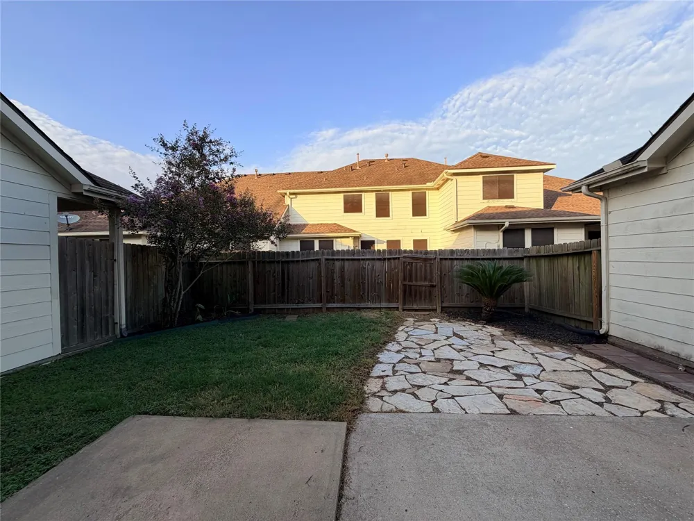 4531 Park Trail Lane Pasadena, TX 77505