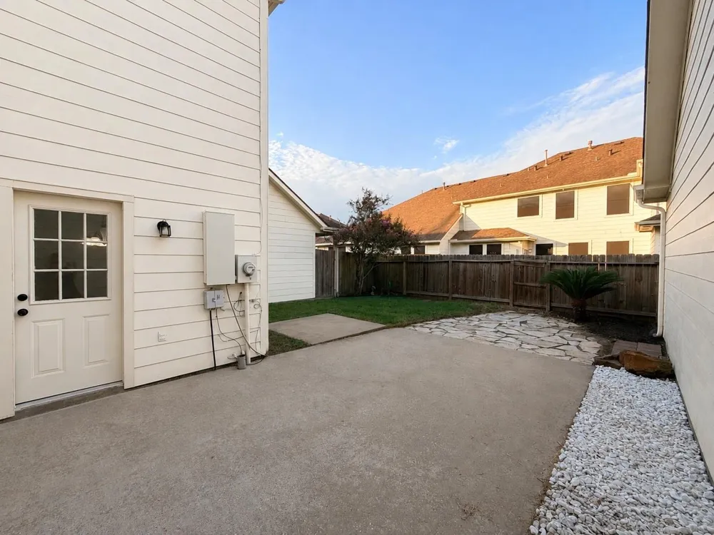 4531 Park Trail Lane Pasadena, TX 77505