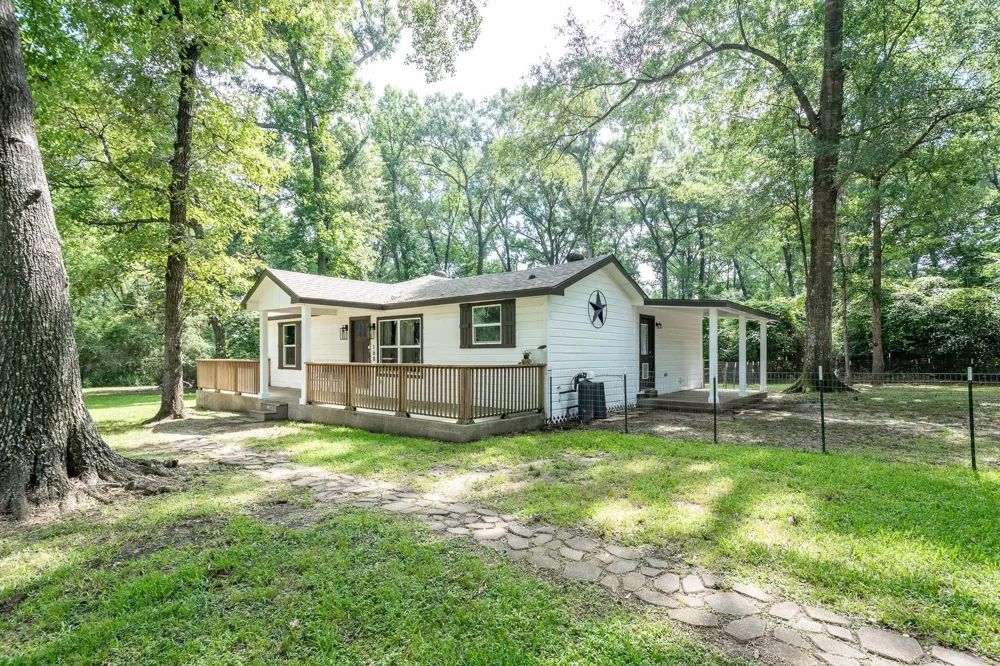 168 Bush Street Livingston, TX 77351