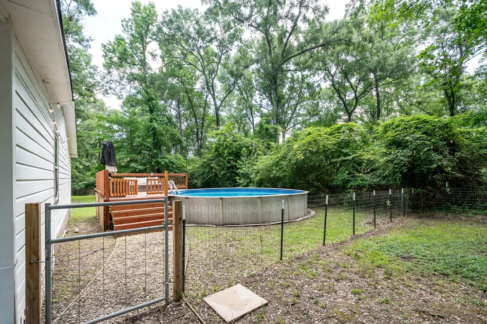 168 Bush Street Livingston, TX 77351