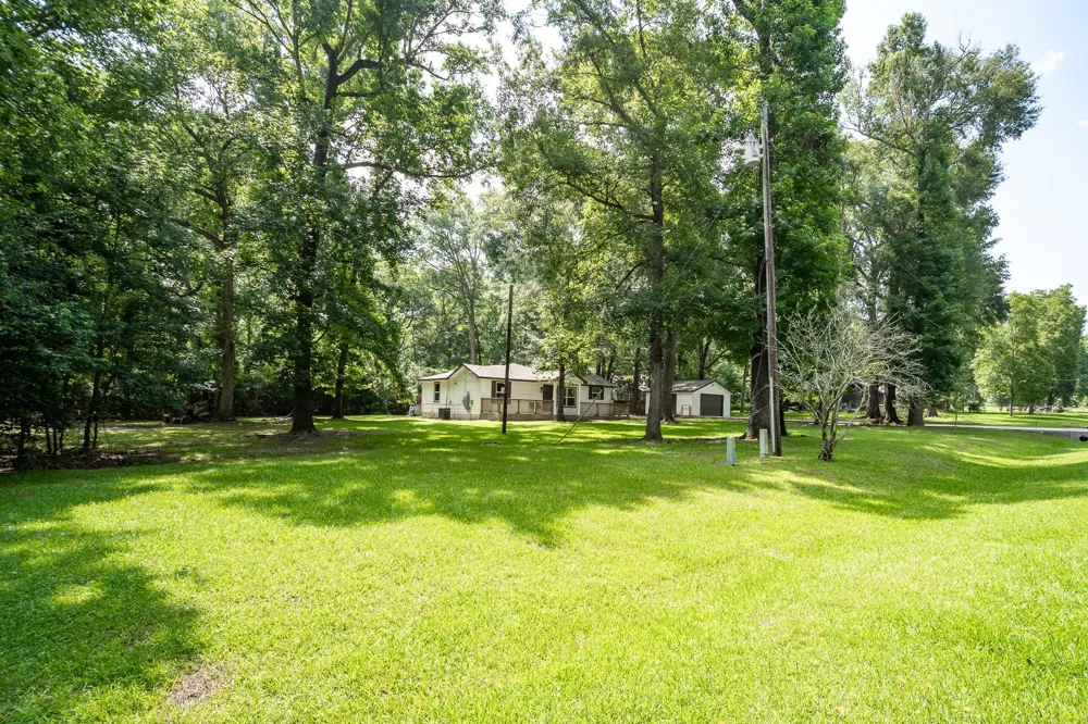 168 Bush Street Livingston, TX 77351