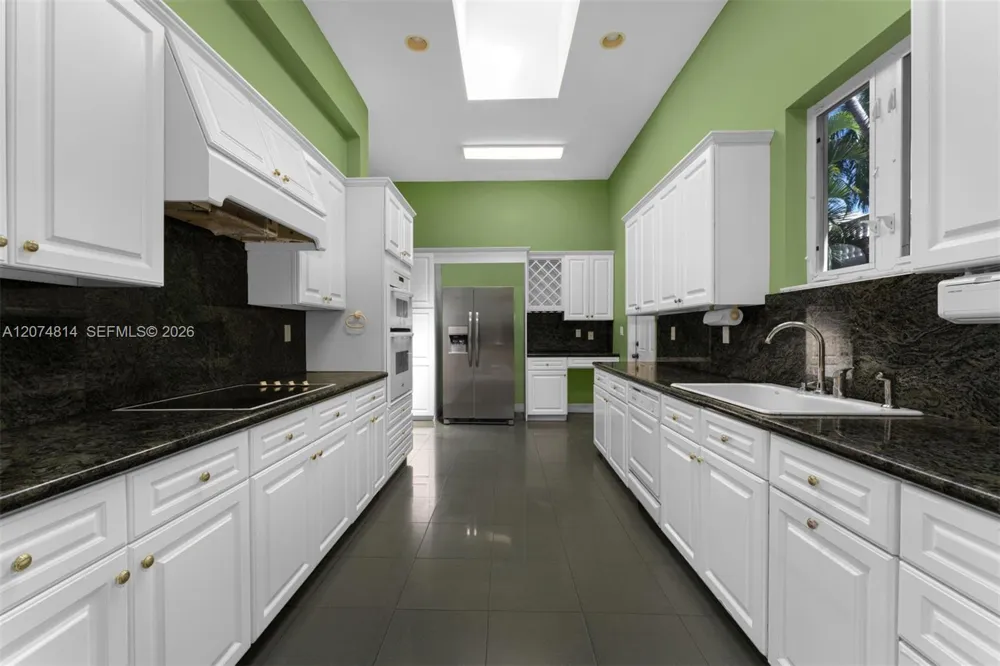501 Bay Lane Key Biscayne, FL 33149