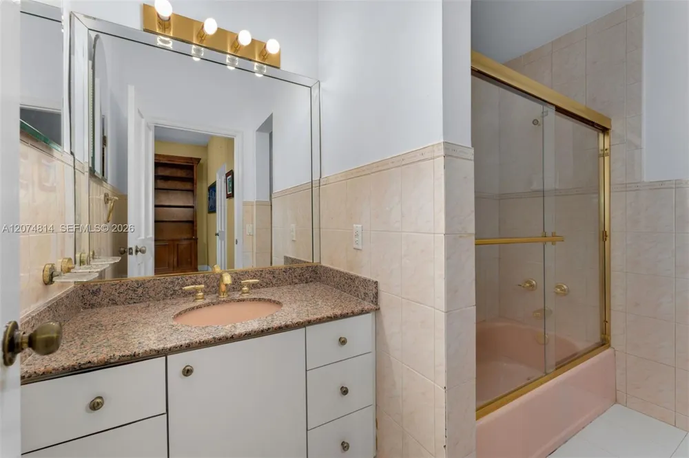 501 Bay Lane Key Biscayne, FL 33149